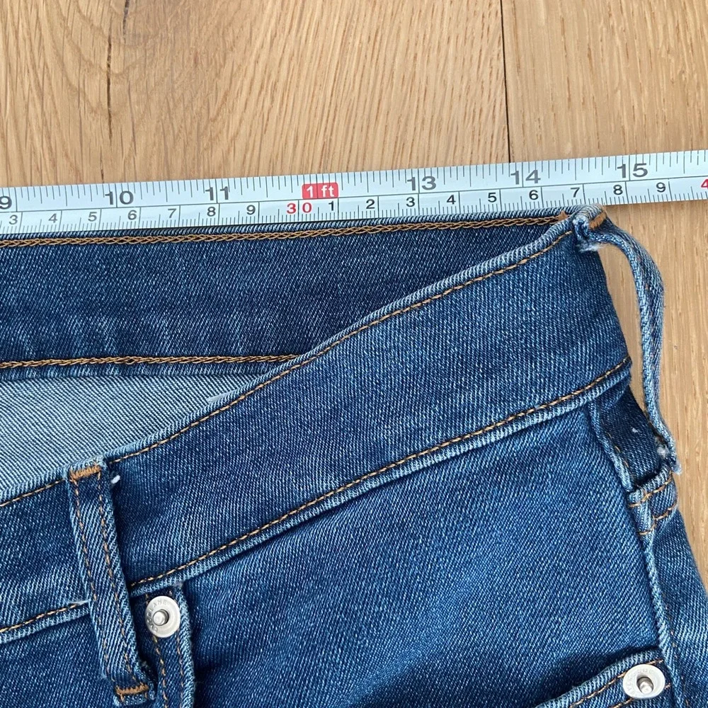 EVERLANE Skinny Jeans — Size 31 - Picture 8 of 11